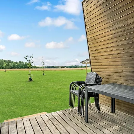 Lovely In With Kitchen Holiday home